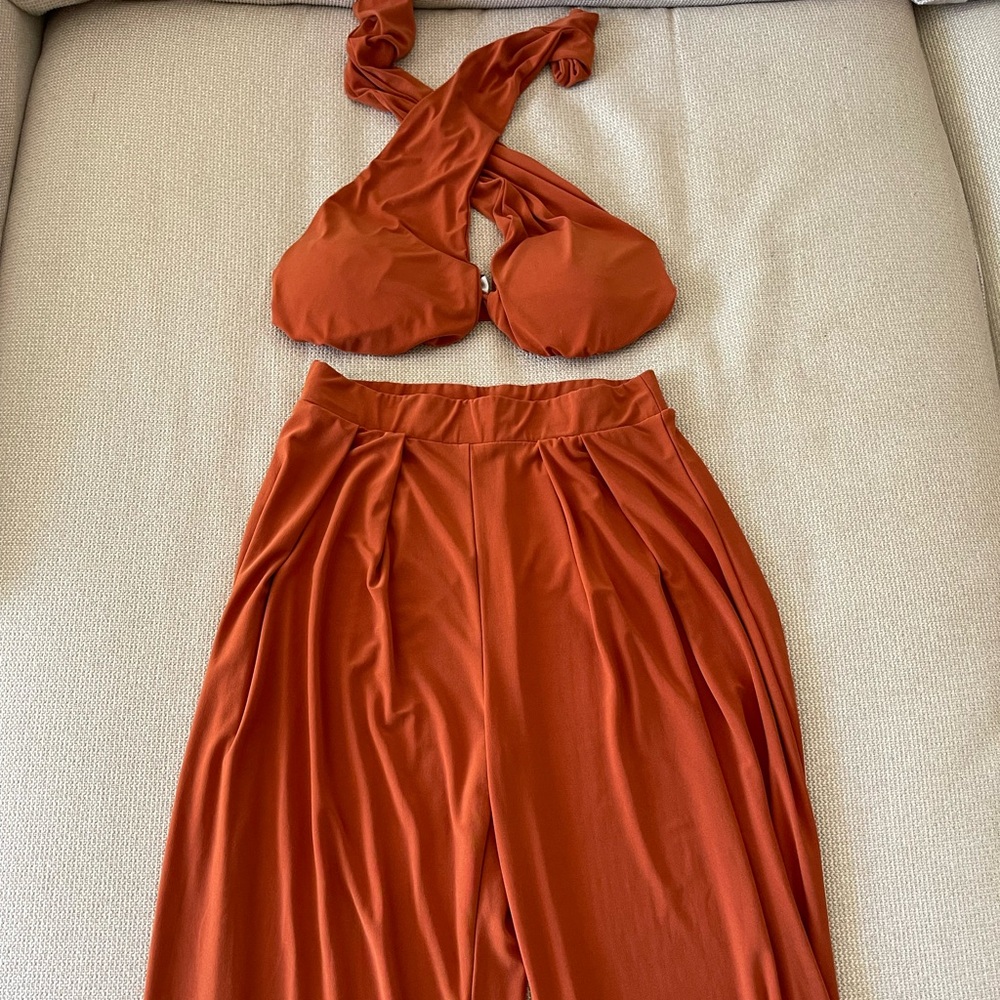 Versatile Multi-Way Set